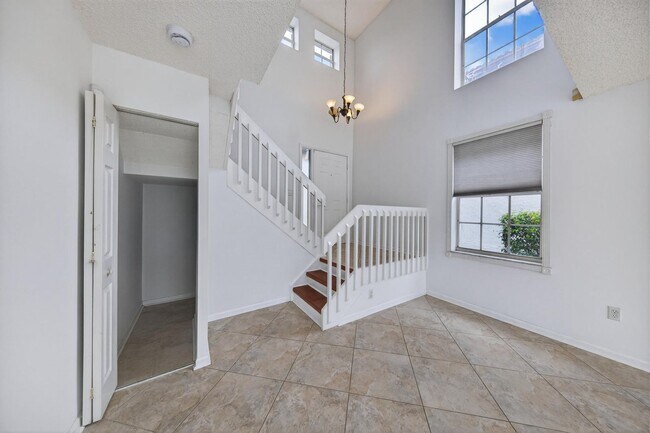 Building Photo - 191 NW 118th Dr