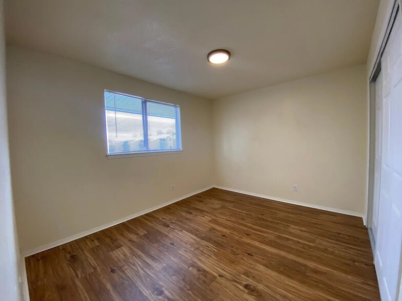 Building Photo - 8675 Clay St