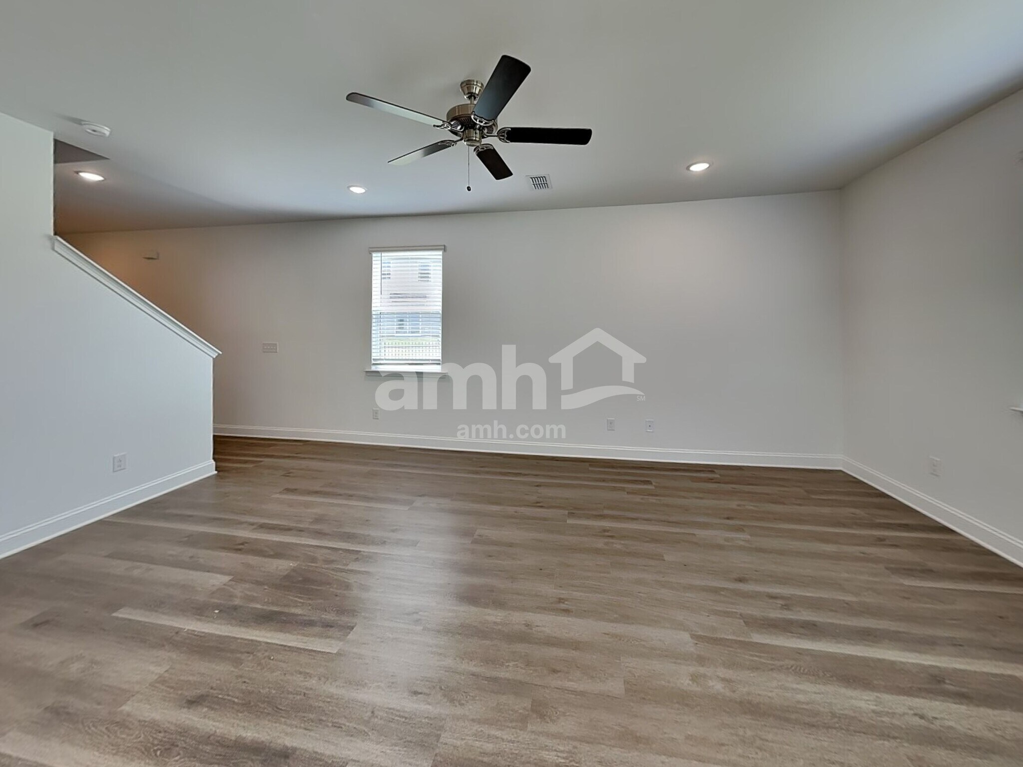 Building Photo - 1007 Guildcrest Ct