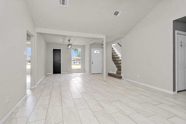 Building Photo - 15225 Woodforest Blvd