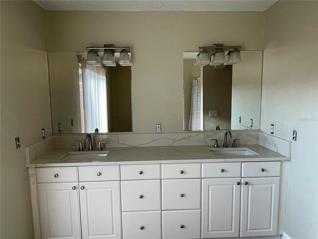 Building Photo - 26720 Hickory Loop