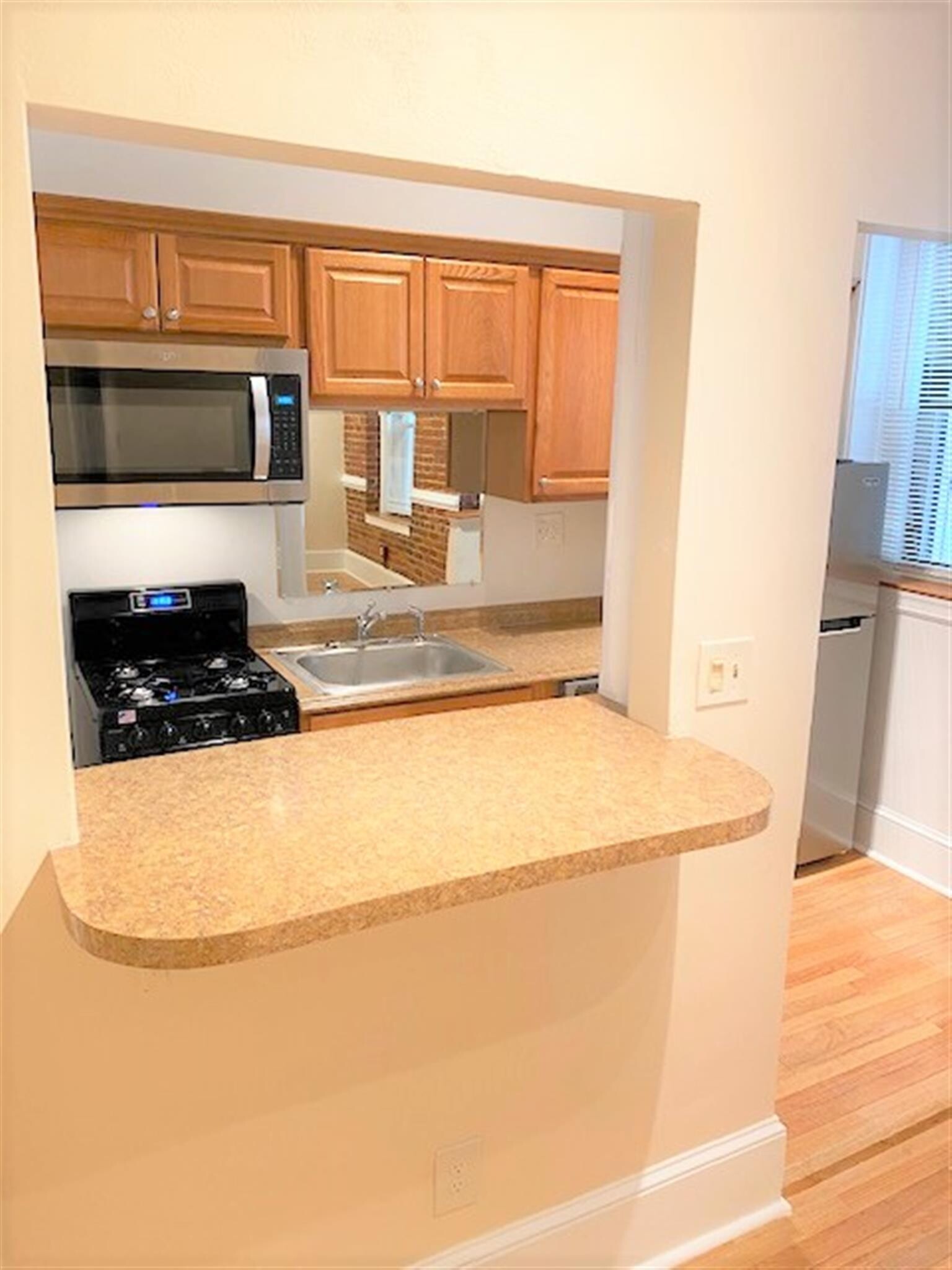 Building Photo - 880 Massachusetts Ave