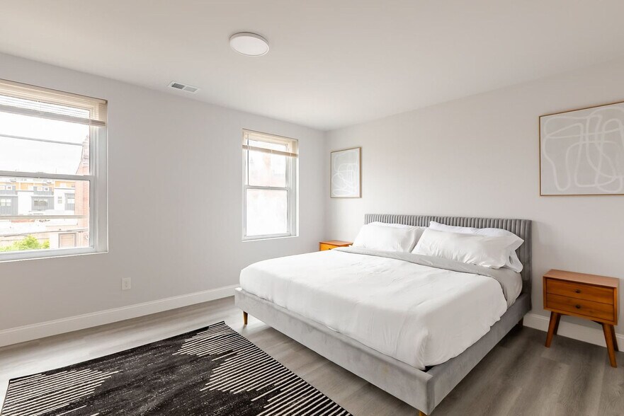 Building Photo - 1418 S 9th St