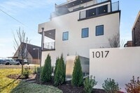 Building Photo - 1017 12th Ave S