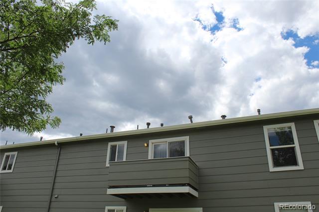 Building Photo - 367 Kitfield View