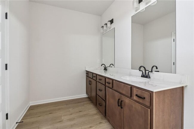 Building Photo - 700 Shetland Trl