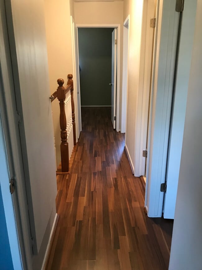 Building Photo - 9660 Durham Dr