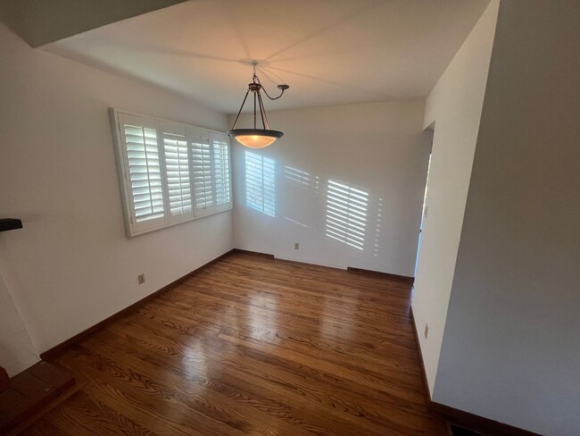 Building Photo - Beautiful 4 bed 2 bath home in Sunnyvale. ...