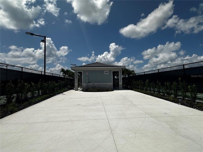 Building Photo - 28537 SWEET MEADOW Dr