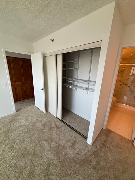 Building Photo - 5911 Edsall Rd