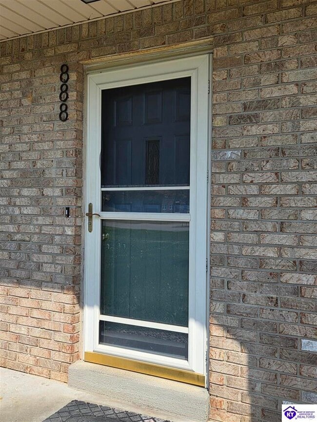 Building Photo - 888 N Woodland Dr