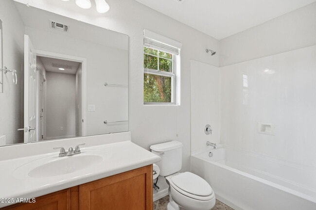 Building Photo - 3640 W Muirfield Ct