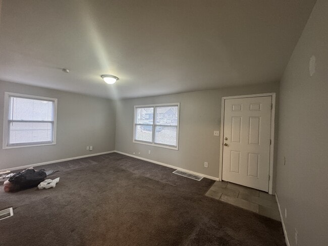 Building Photo - 6744 Bellefontaine Ave