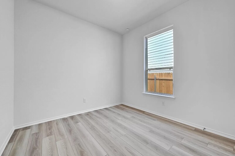 Building Photo - 216 Skipping Stone Run