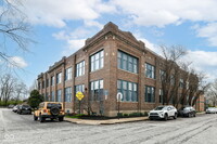 Building Photo - 735 Lexington Ave