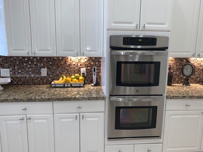 Building Photo - 5022 Stillwater Terrace