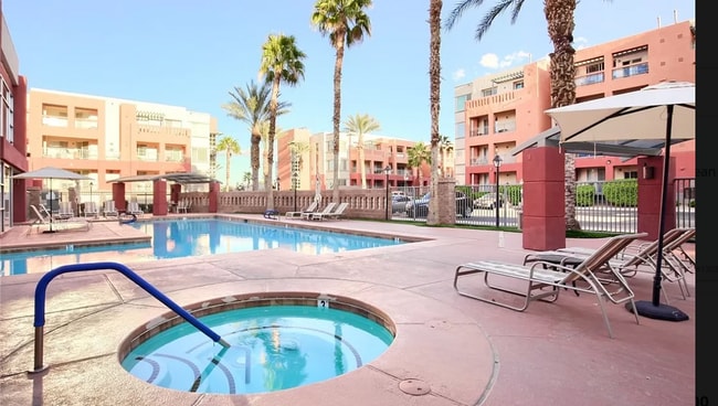 Building Photo - 15 E Agate Ave