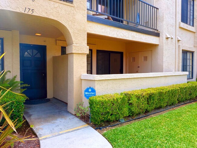 Primary Photo - Charming 1 Bedroom Condo in Stoney Brook