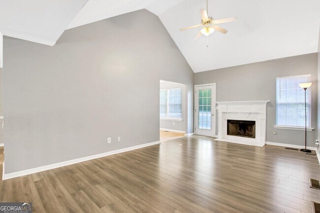 Building Photo - 1411 Denson Ln S W