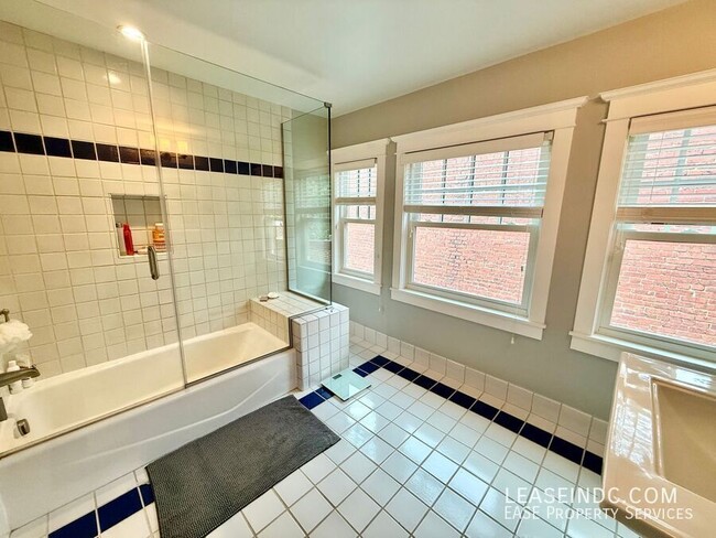 Building Photo - 3307 18th St NW