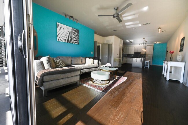 Building Photo - 3600 S Lamar Blvd