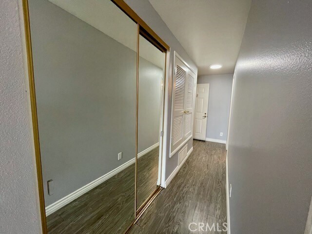 Building Photo - 100 N Glendora Ave