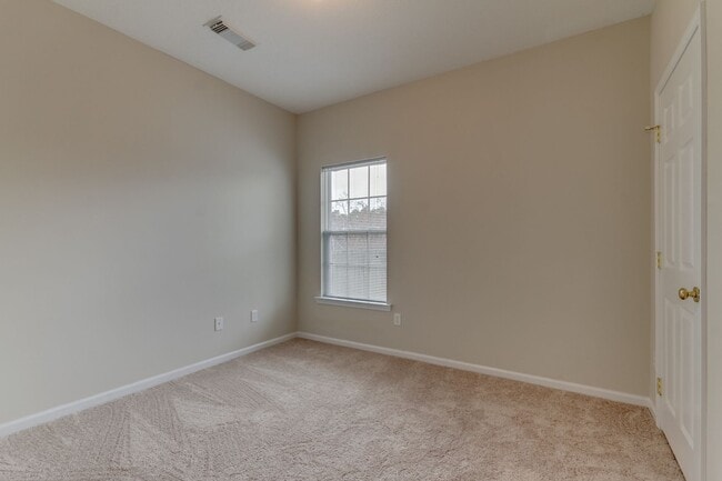 Building Photo - Available Now - East Tuscaloosa