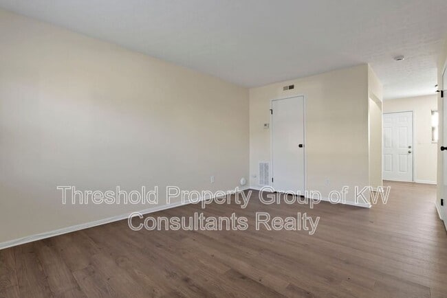 Building Photo - 2659 Christine Blvd