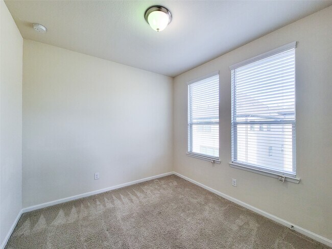 Building Photo - 1506 Brayson Oaks Pl