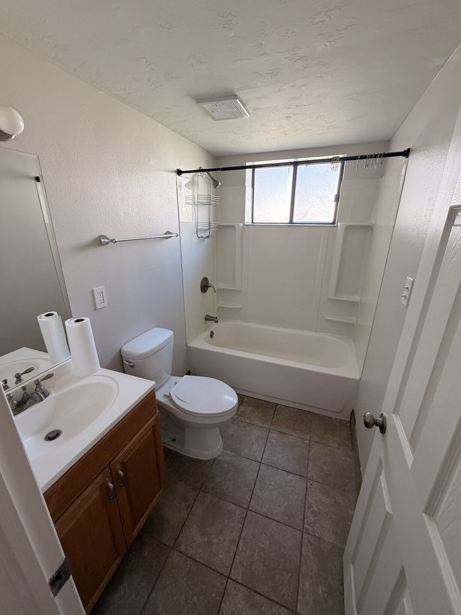 Building Photo - 1618 W 860 S