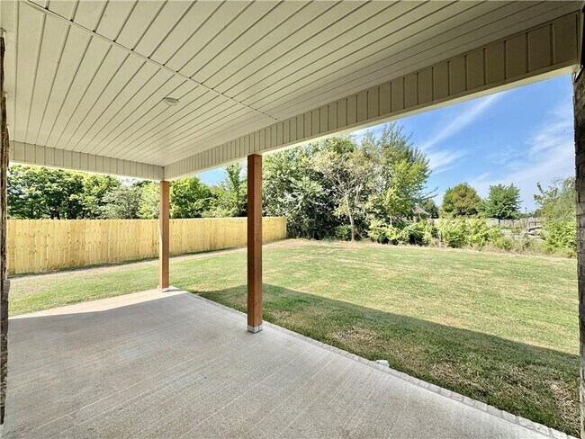 Building Photo - 376 Texas Ave