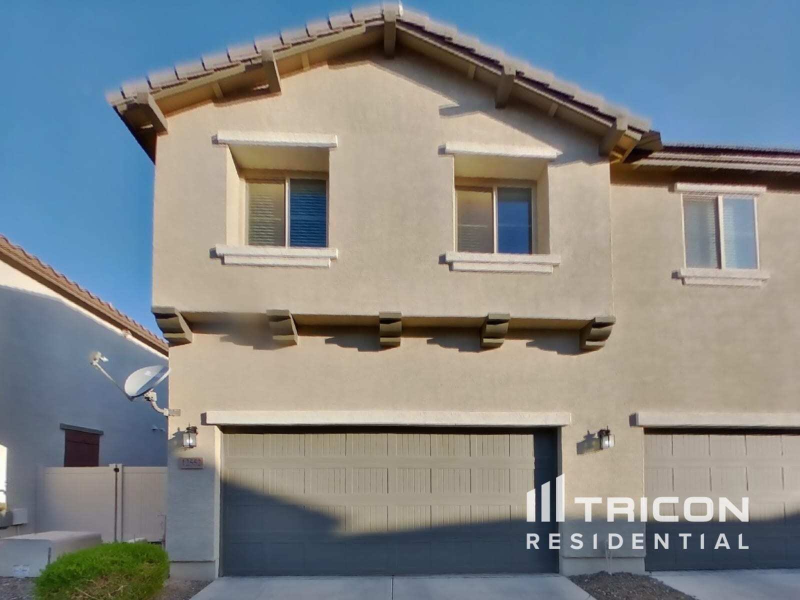 Building Photo - 12552 W Hummingbird Terrace