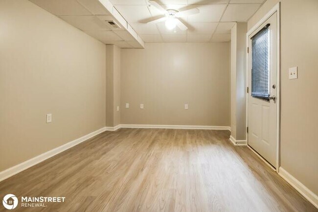 Building Photo - 9722 NW 87th St, Kansas City, MO 64153