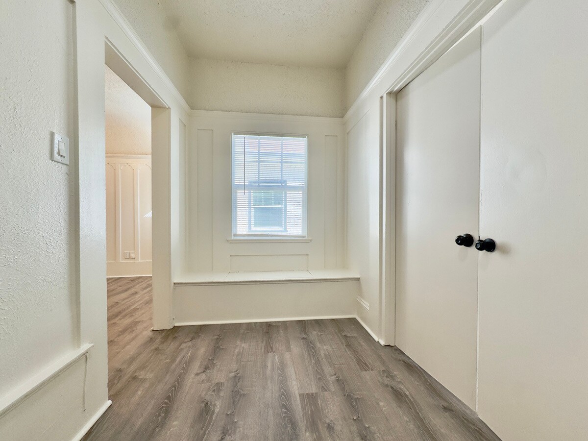 Building Photo - 3641 West St