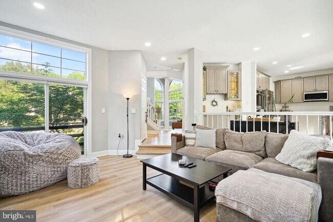 Building Photo - 9502 Vinnia Ct