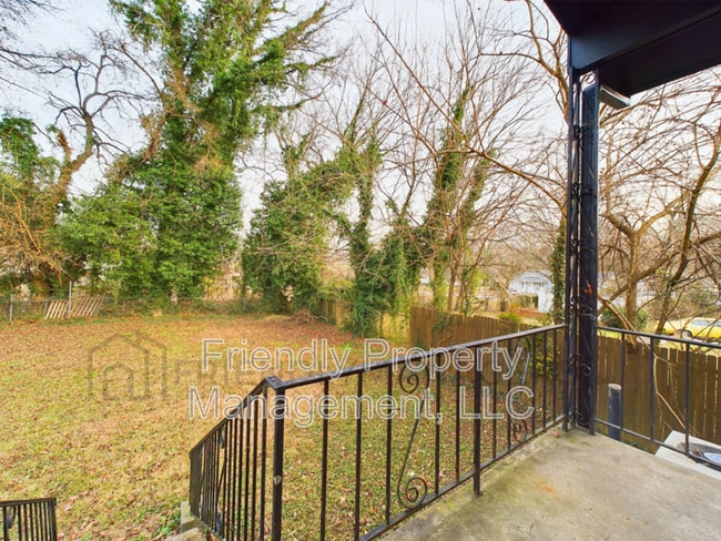 Building Photo - 304 Hobson St