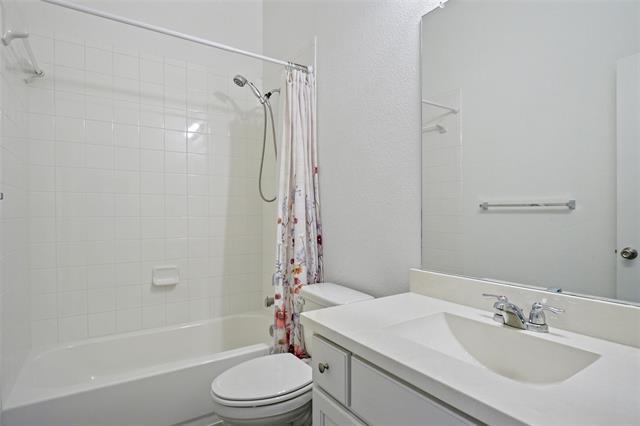 Building Photo - 525 Overton Ave