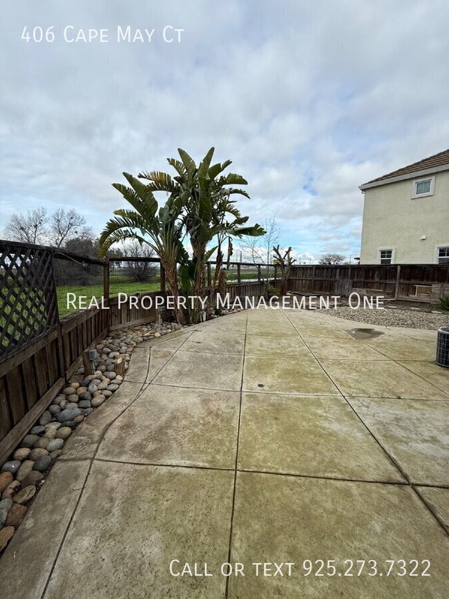 Building Photo - 406 Cape May Ct