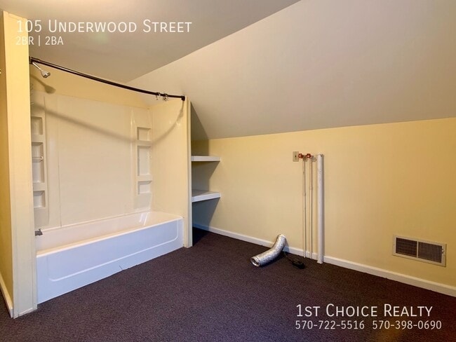 Building Photo - 105 Underwood St