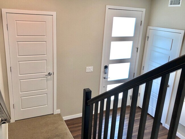 Building Photo - 6757 Quivas Way