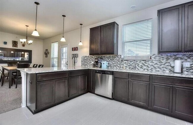 Building Photo - 2950 E Old Settlers Blvd