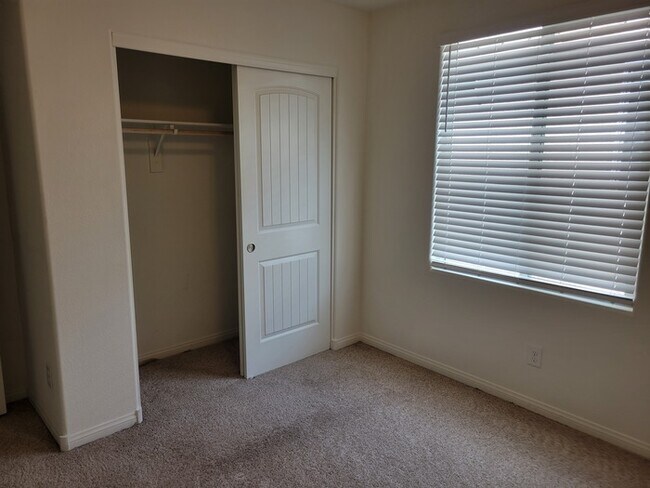 Building Photo - Newer 3 bedroom home in Treville Subdivision!