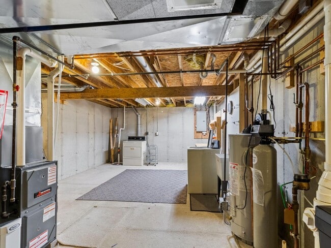 Building Photo - 6306 Vicksburg Rd