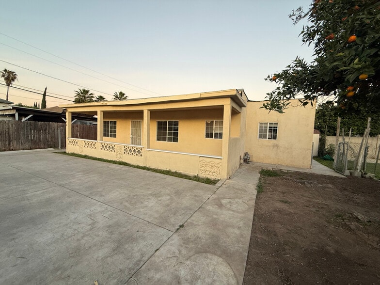 Building Photo - 224 Gladys Ave