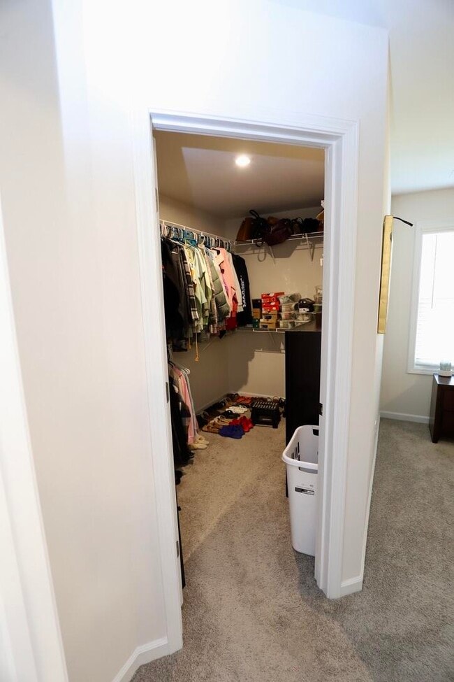 Building Photo - 1049 Crescent Moon Lp