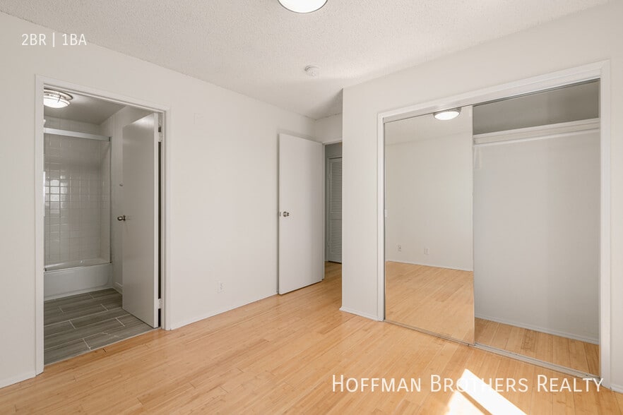 Building Photo - 5533 Barton Ave