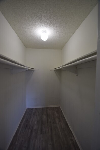 Building Photo - 13800 Sherman Way