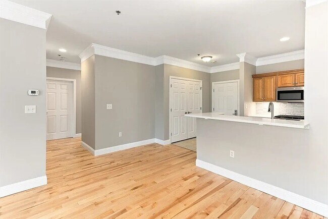 Building Photo - 1481 Phillips Rd