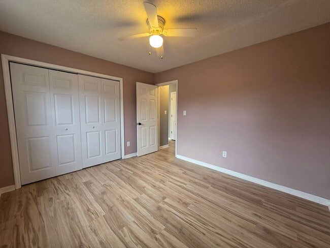 Building Photo - Foxtrace Find: Spacious Living with Style & Privacy in Hubert