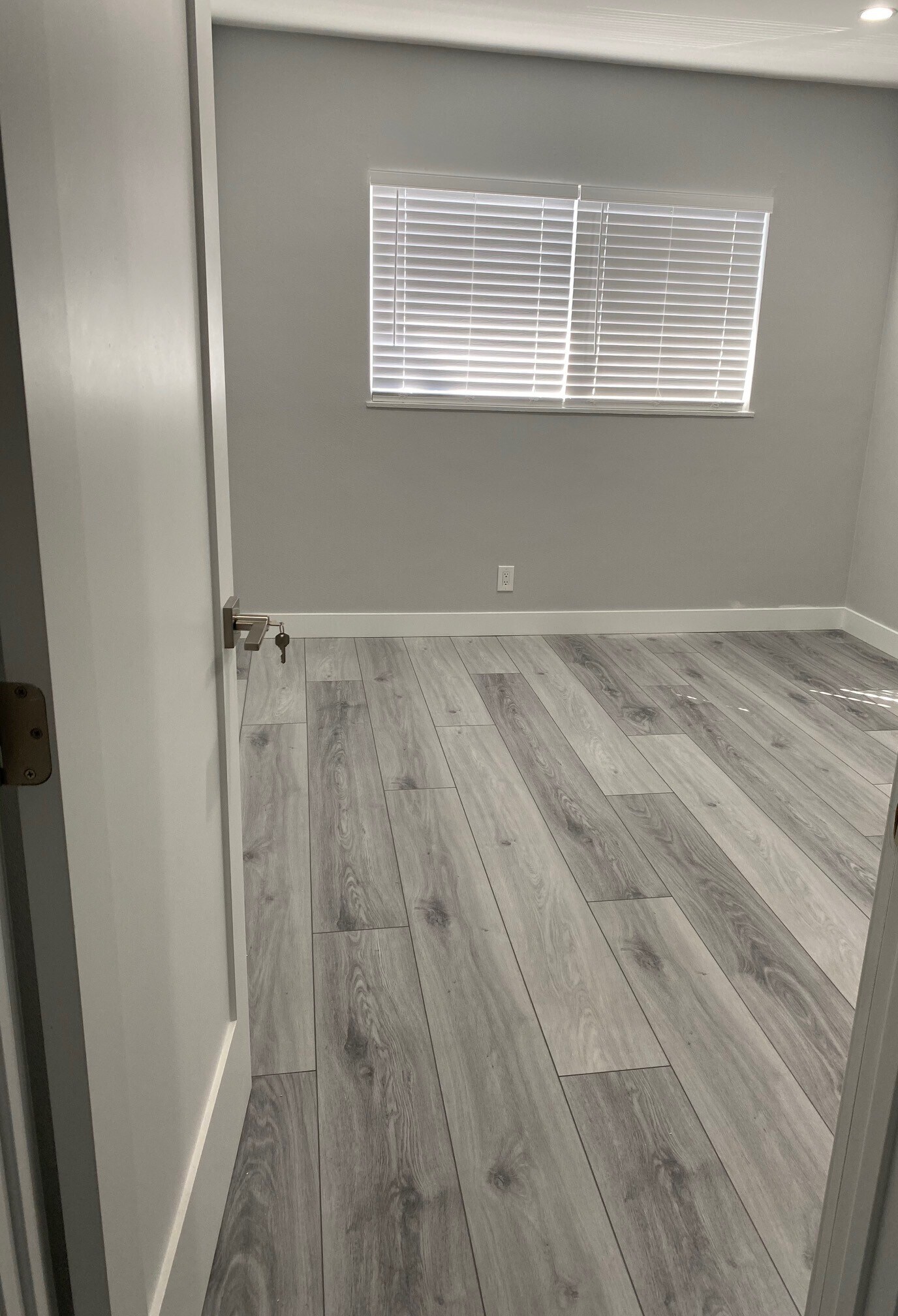 Family Room - 1st Floor - 1707 Barry Ave